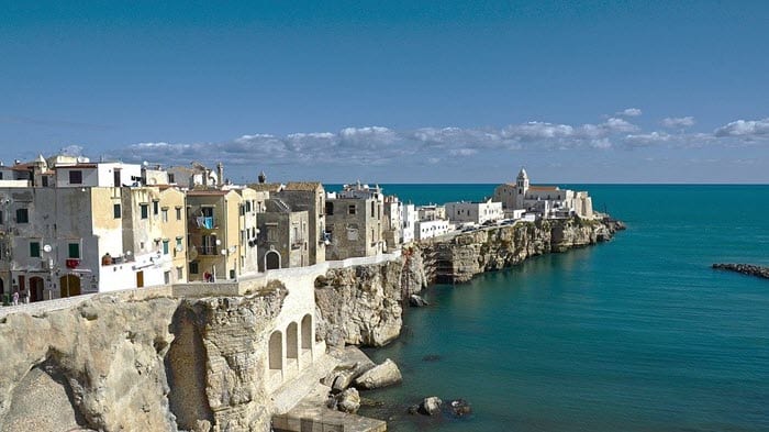 Les plages des Pouilles en Italie