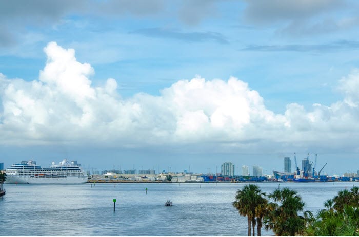 Vue sur le port de Miami