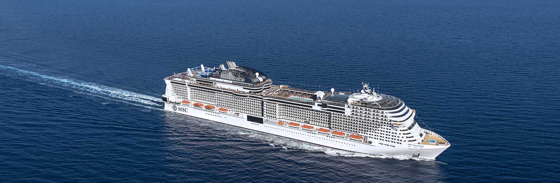 Le bateau de croisière MSC Grandiosa en mer