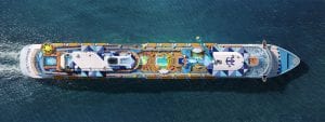 Le bateau l'Odyssey of the Seas. L'illustration de l'article "L’Odyssey of the Seas: le nouveau navire de Royal Caribbean est sur le point d’être livrée"