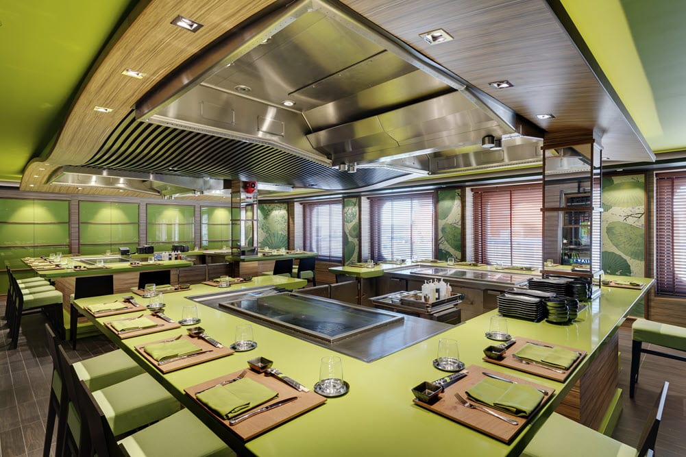 La décoration intérieure du Kaito Teppanyaki à bord des bateaux de MSC Croisières