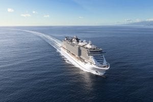 Le bateau de croisière le MSC Seaside en mer méditerranéenne