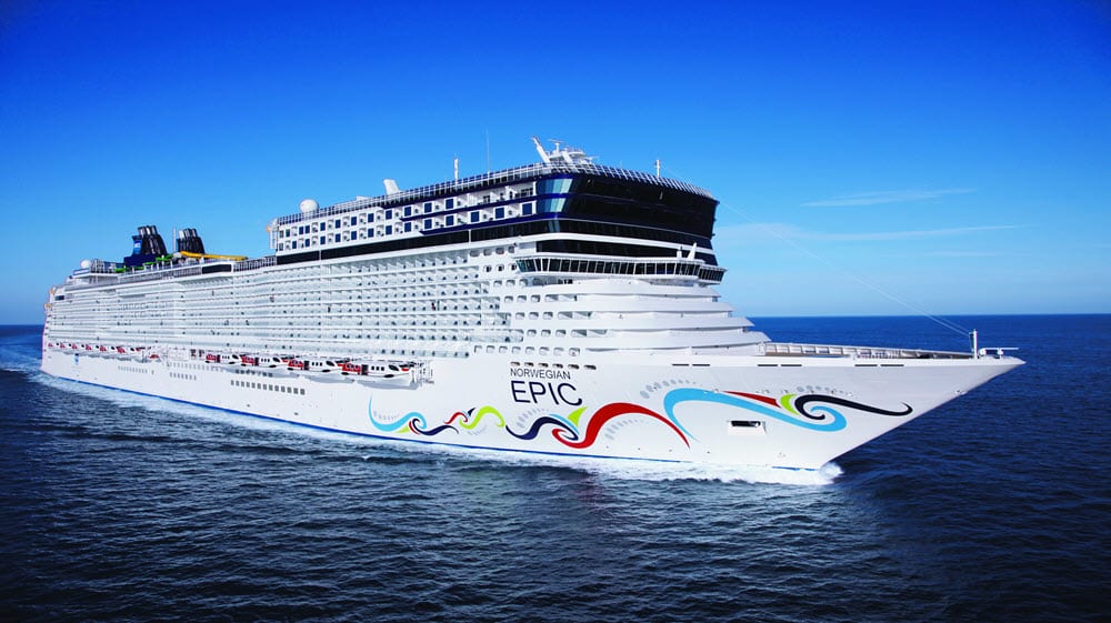 Le bateau Norwegian Epic en mer - illustration