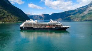 Azamara Onward en mer